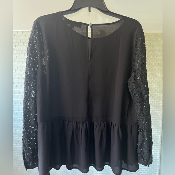 Ann Taylor Loft Lightweight Black Blouse with lace sleeves Size M - Picture 5 of 6